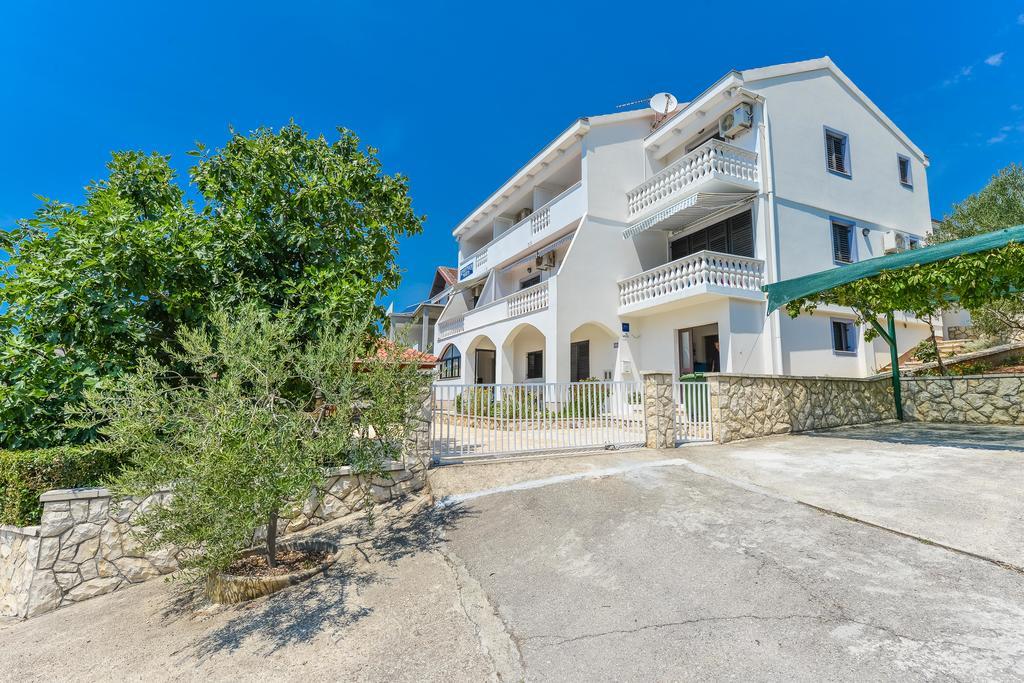 Apartments Mate Свети Петър Екстериор снимка